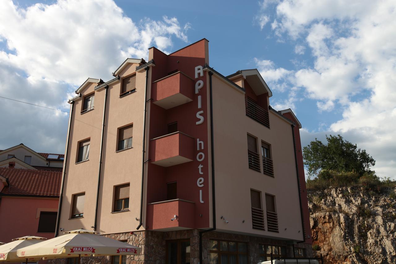 Apis Hotel Trebinje Exteriör bild
