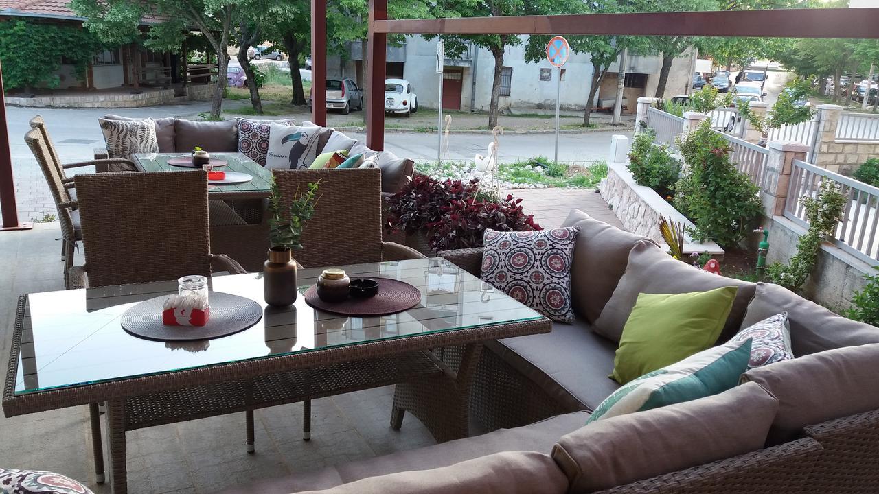 Apis Hotel Trebinje Exteriör bild